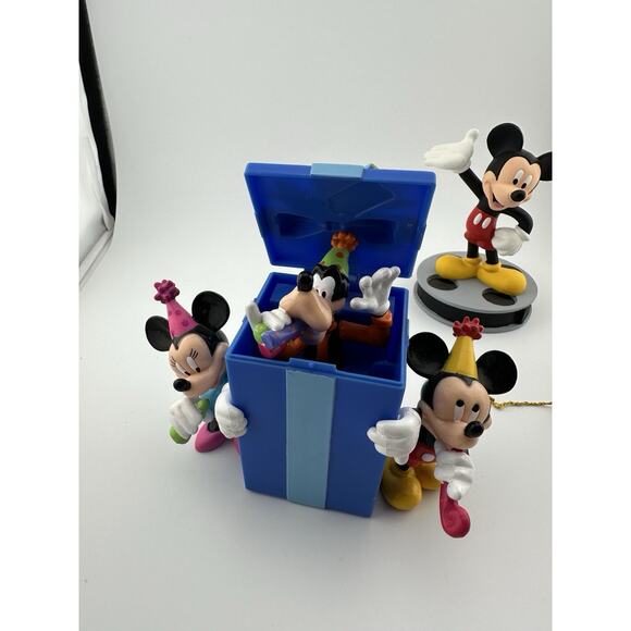 Assortment of Vintage Disney items Pop up box, Ornament, Figurine Mickey - Picture 7 of 12